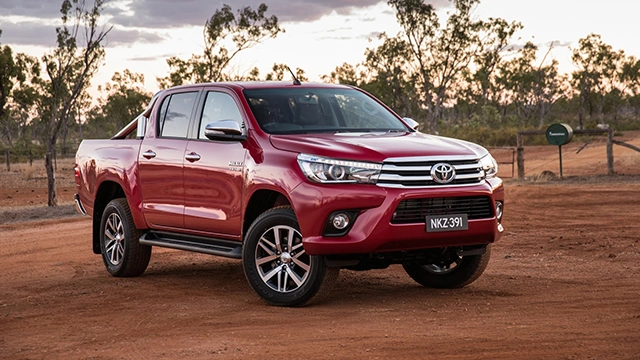 Panneau de feux latéraux de pièces de carrosserie auto à prix abordable en usine Pour Toyota Hilux Revo Vigo Rocco