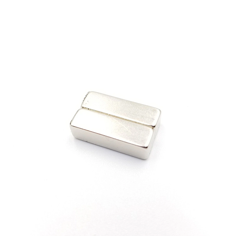 Customized Neodymium Magnet Products N35 NdFeB Round Rare Earth Block Magnet for Motorcycles