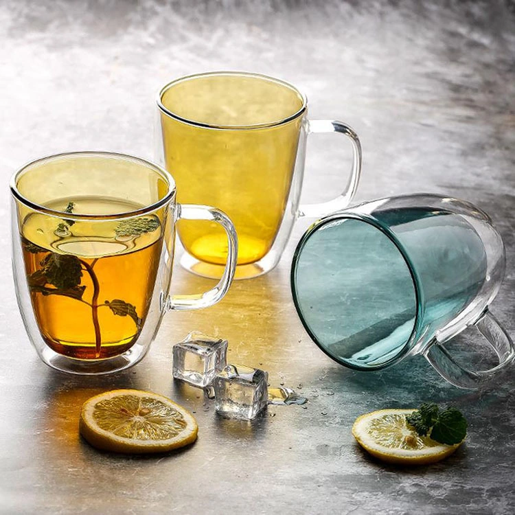 Couleur haute en verre borosilicaté adapté chaud et froid pour une grande capacité d'accueil tasse à café de jus de Créatif en verre coloré double