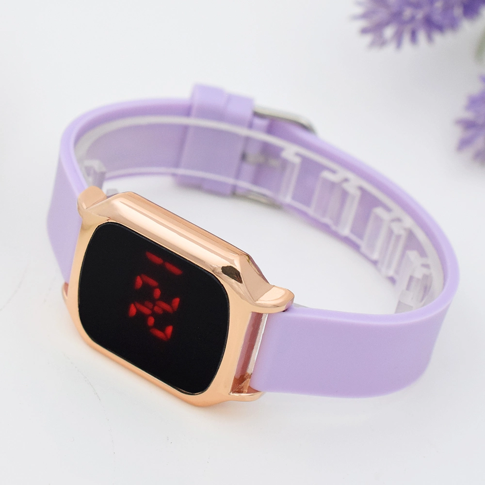 Customize Factory Lady Digital Watch Wholesale/Supplier Cheap Silicon Wrist Watch