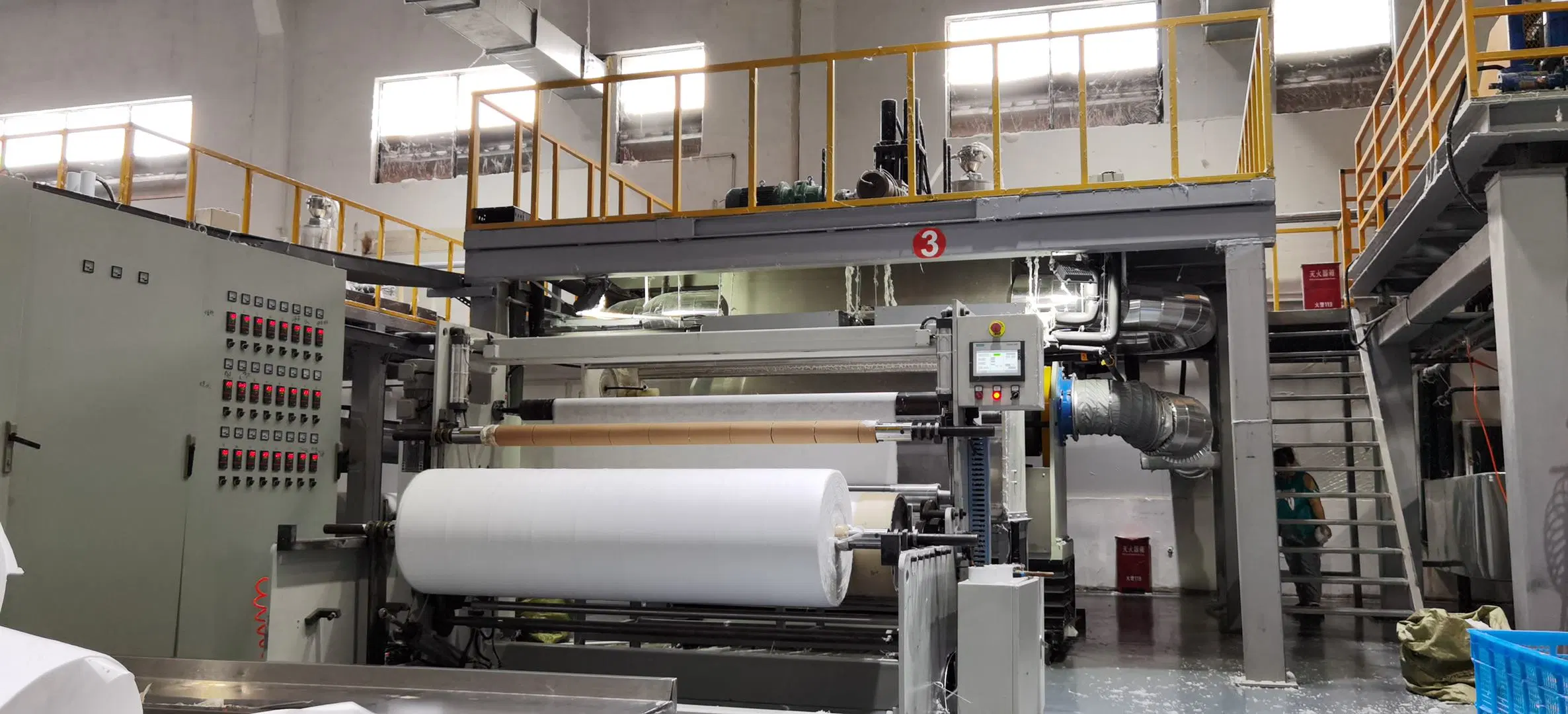 1600mm 2400mm 3200mm Meltblown Non-Woven Equipment Spunbond Nonwoven Fabric Production Line