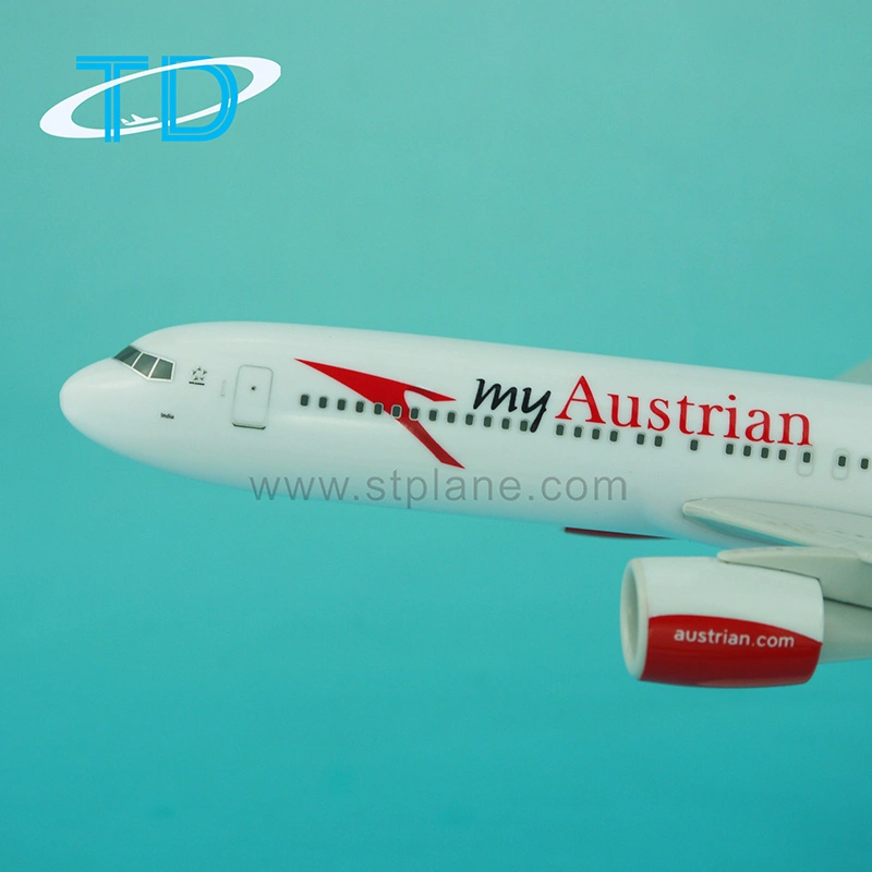 Austrian B767-300 ABS Plastic Boeing 27cm Promotional Model Aeroplane Gift