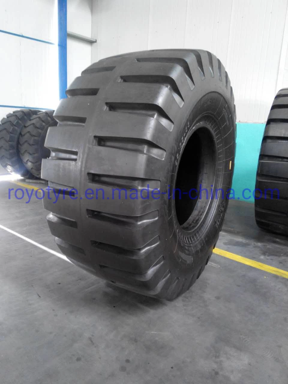 Tires for Giant OTR Grader E-4 18.00-33 21.00-35 27.00-49 31/90-49 40.00-57 37.00-57 24.00-35 24.00-49 30.00-51 33.00-51 36.00-51 50/80-57 53/80-63 33.25-29