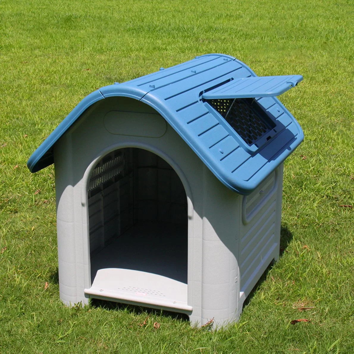 A água de venda quente ventila o grande canil plástico Kennel Shelter Waterproof E protetor solar removível Pet House