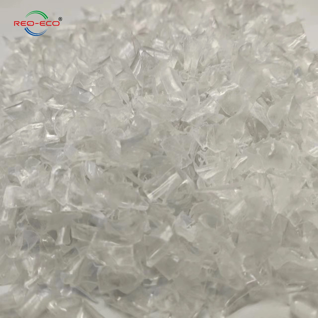 Customized Plastic Raw Material Post Consumer Bottles Scrap Pet Flakes