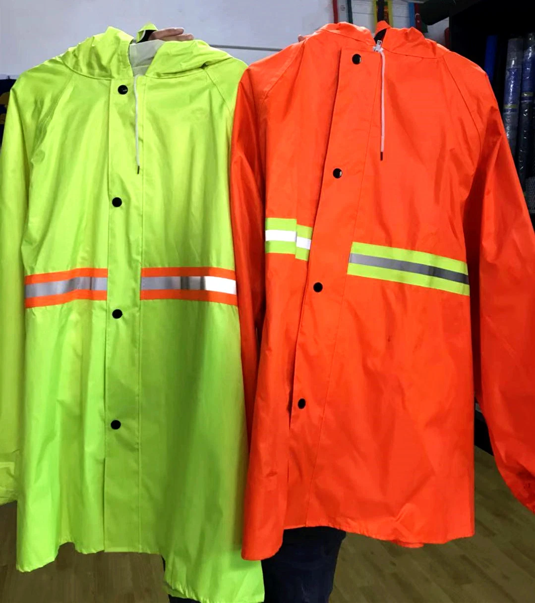 PVC Raincoat Durable Polyester Raincoat Hi Vis Raincoat