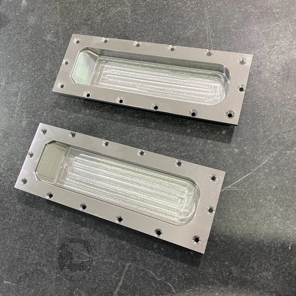 Petite quantité de pièces en aluminium usiné CNC Traitement Alodine Fraisage CNC Service d'usinage