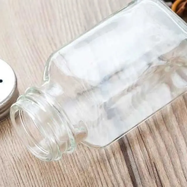 Hot Sale Glass Square Spice Jar Set Bottles Containers with Sliver Lid and Shaker