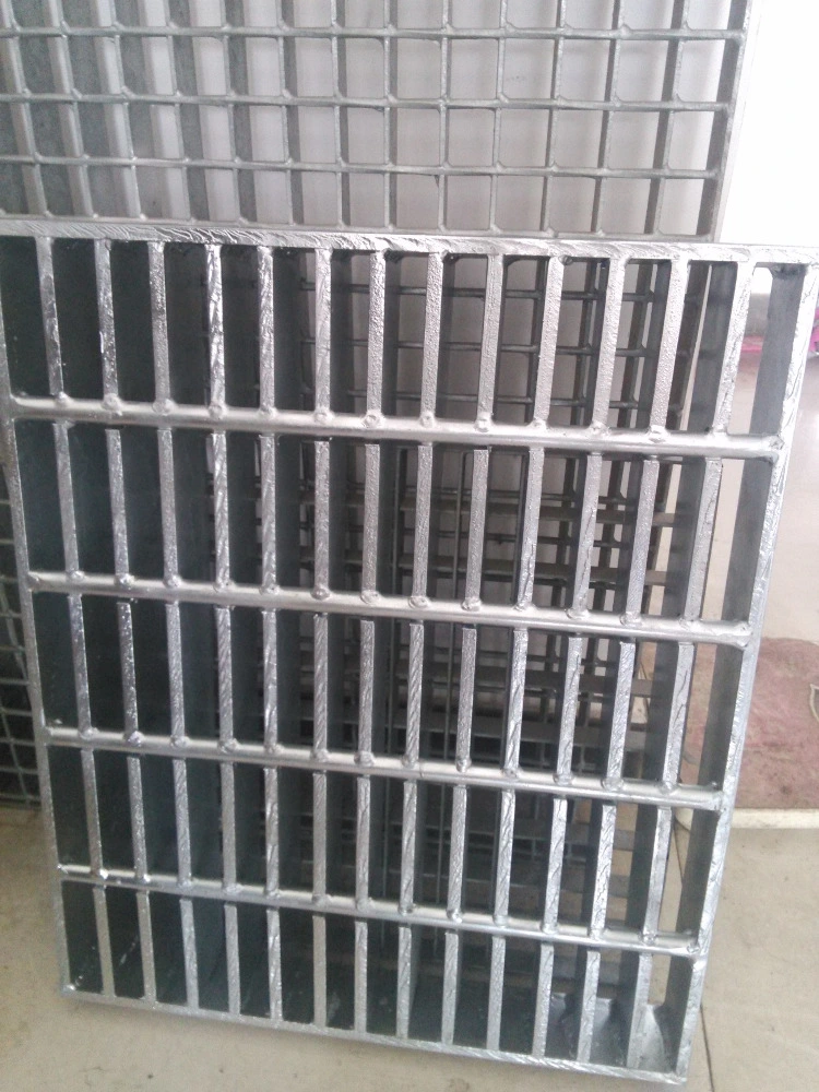 Heavy Steel Bar Grating Steel Grid Walkway Trench Cover Made in China