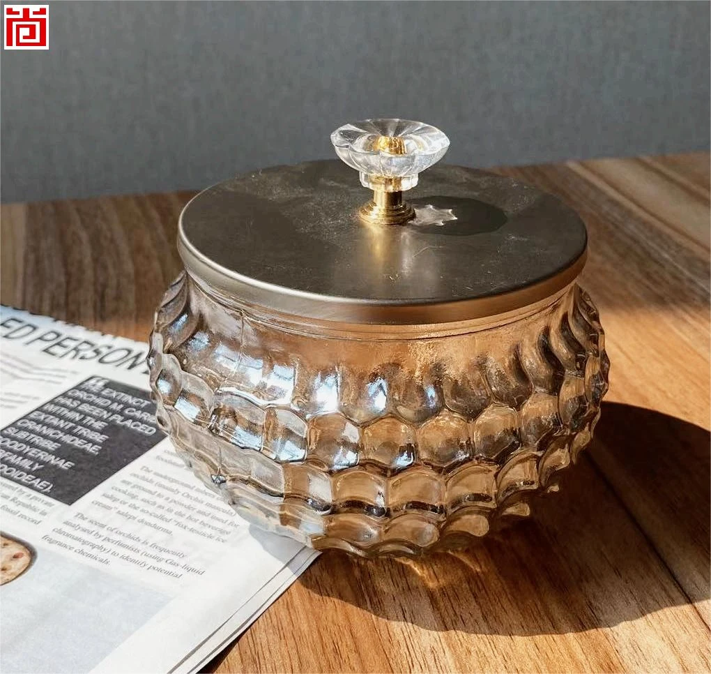 Marvellous Design Shining Amber Color Glass Round Candle Holder with Unique Lid