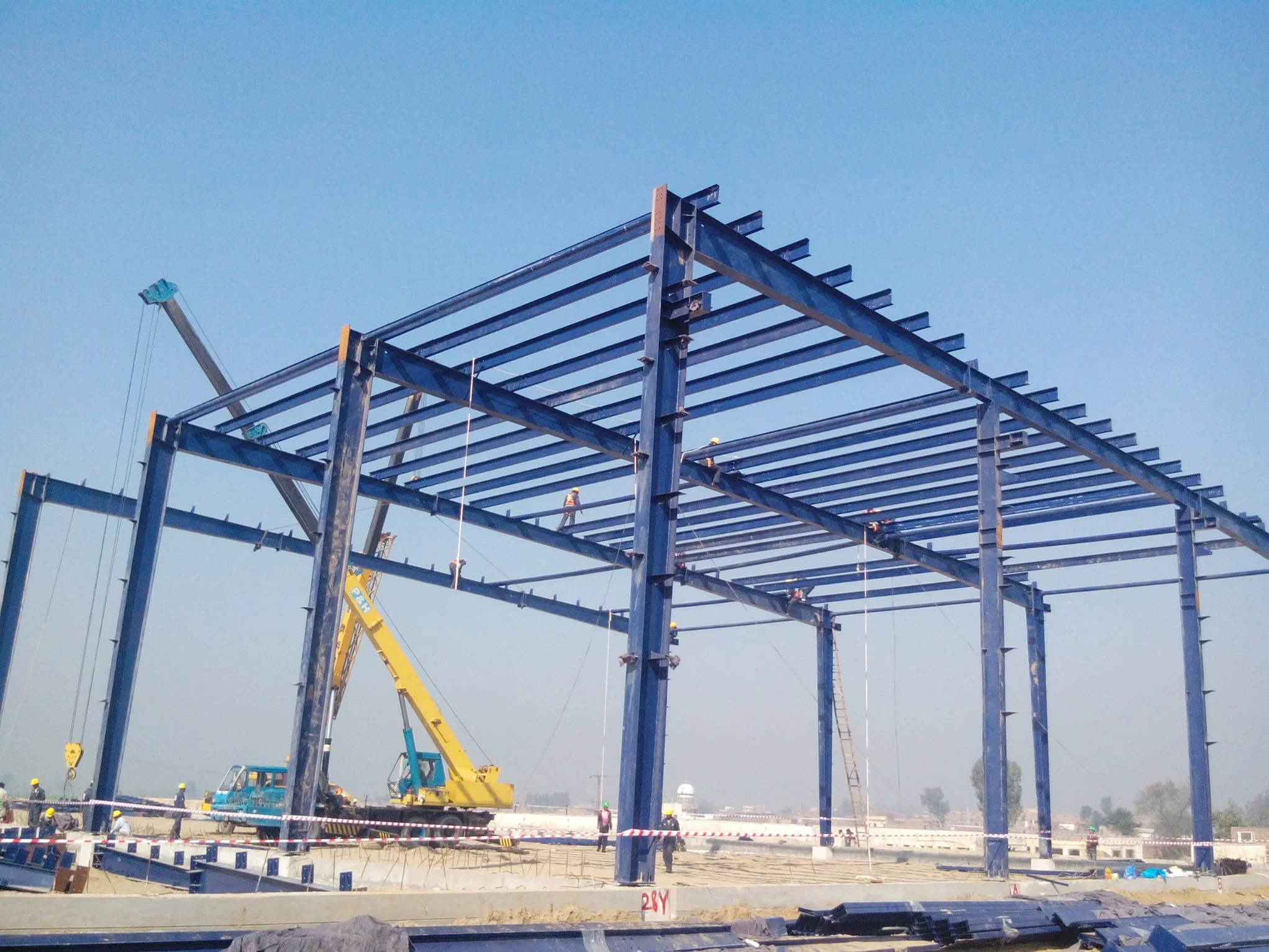 New Design Prefabricated Steel Structure Warehouse Metal Shop with Lean to Large Metal Sheds