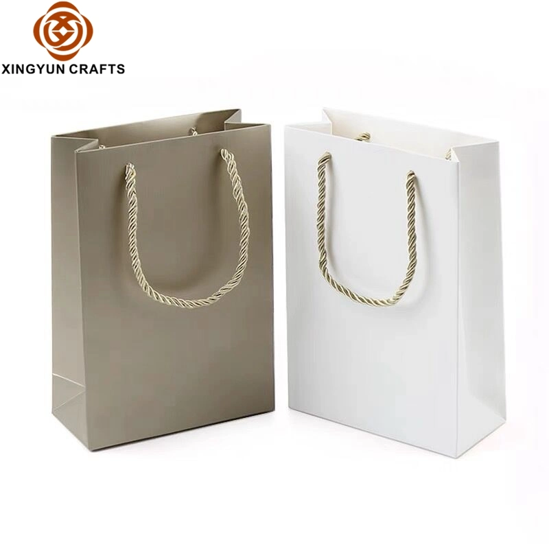 Wholesale/Supplier Customized Logo Printed Personalized Gold Matte Lamination Gift Carrier Paper Bag