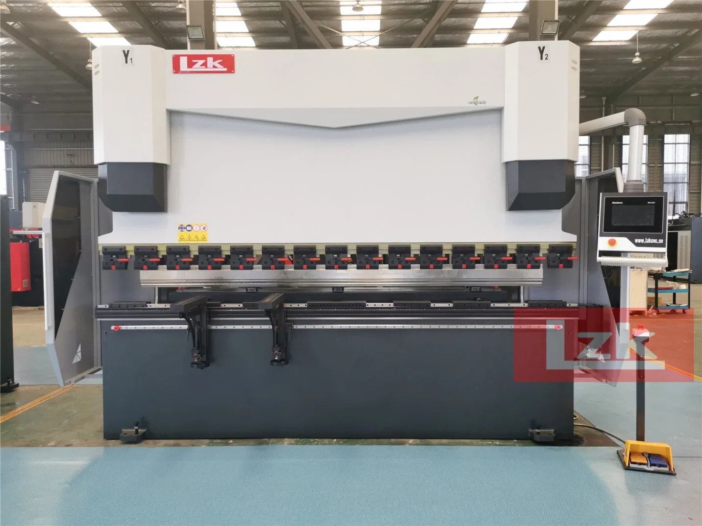 110t3200 4mm CNC Sheet Bending Press