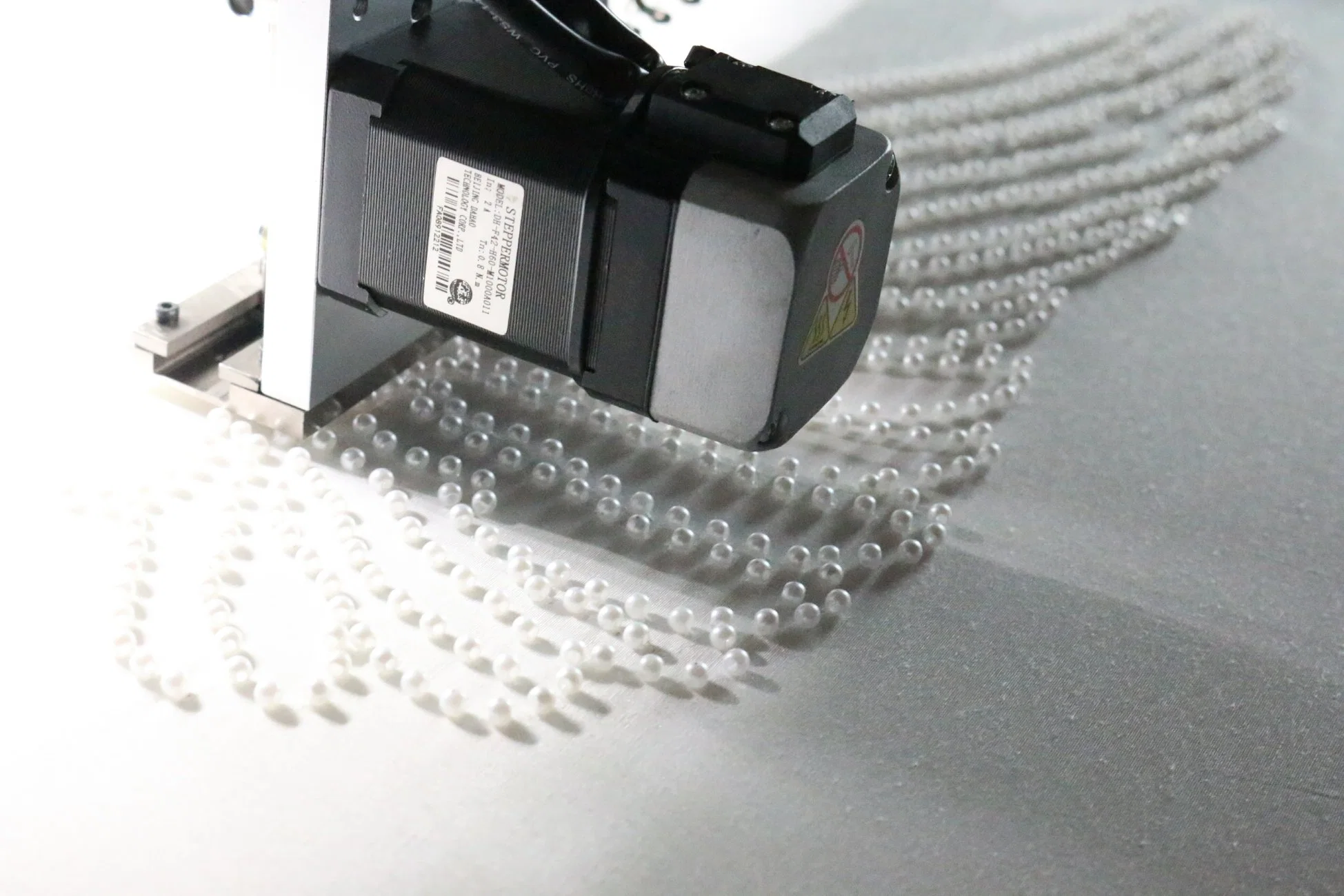 Große Verkäufe! ! ! Multifunktionale Bettwäsche Bettlaken Bead 3D Stickerei Maschine