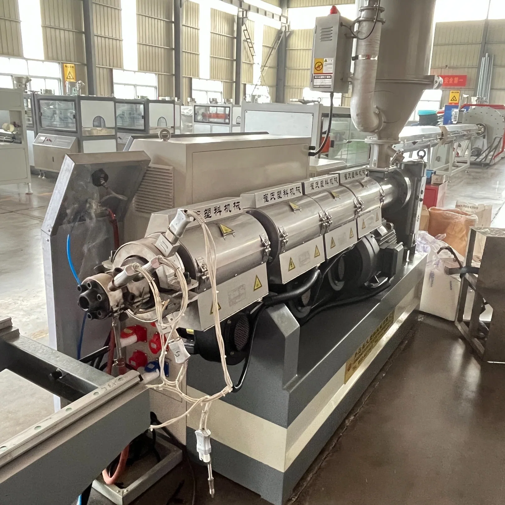 PE /PVC Corrugated Pipe Making Machine