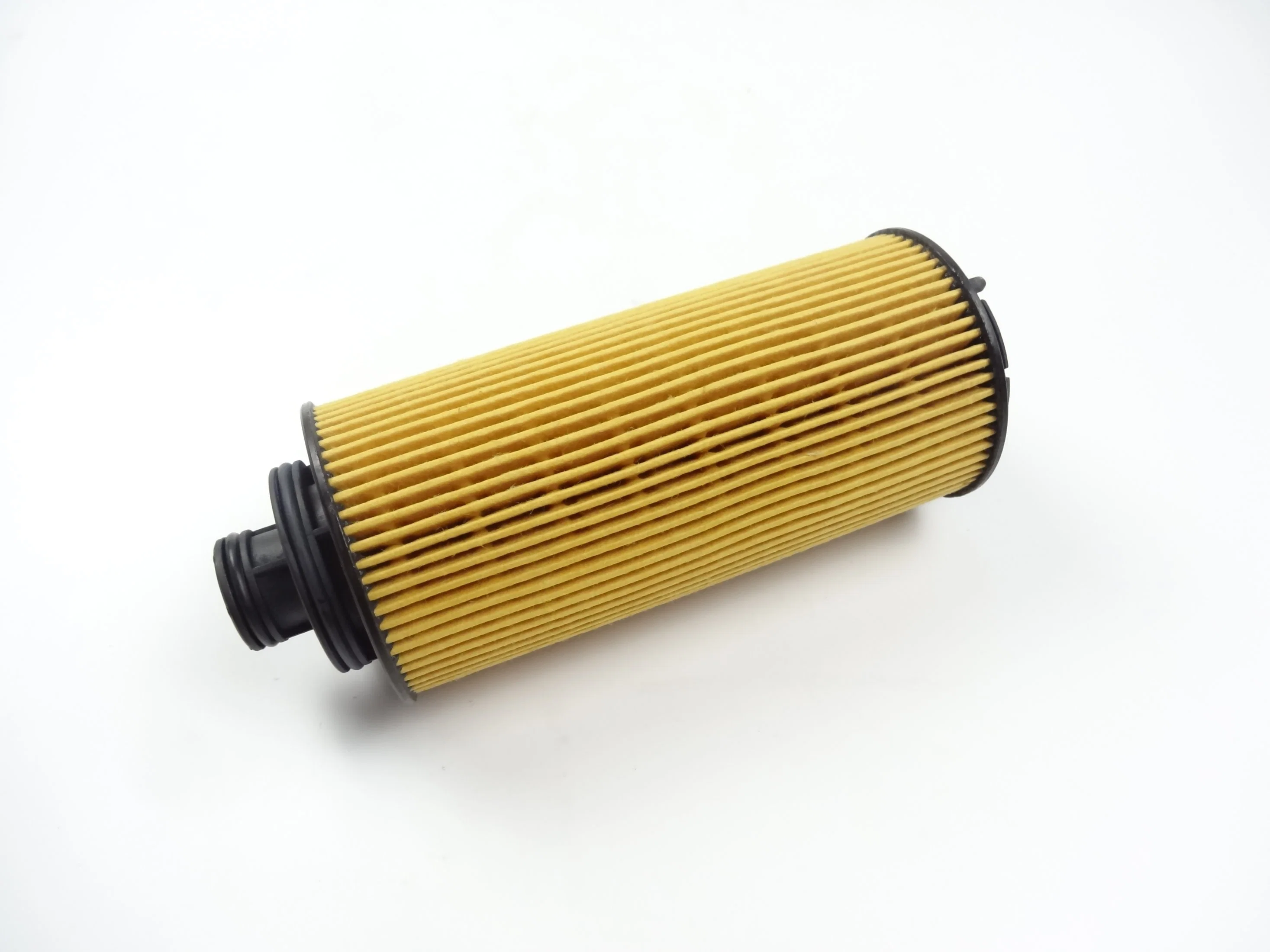 Auto Parts Engine Oil Filter for Toyota Camry 12636838