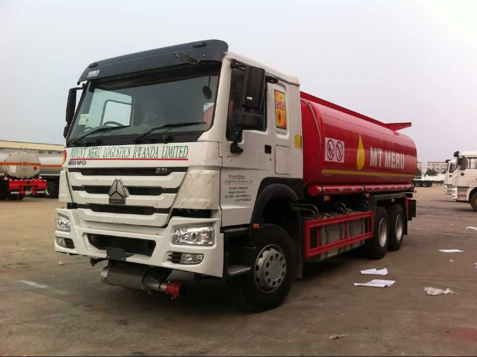 Factory Price Diesel Petrol Refueling Oil Transport Tanker Truck