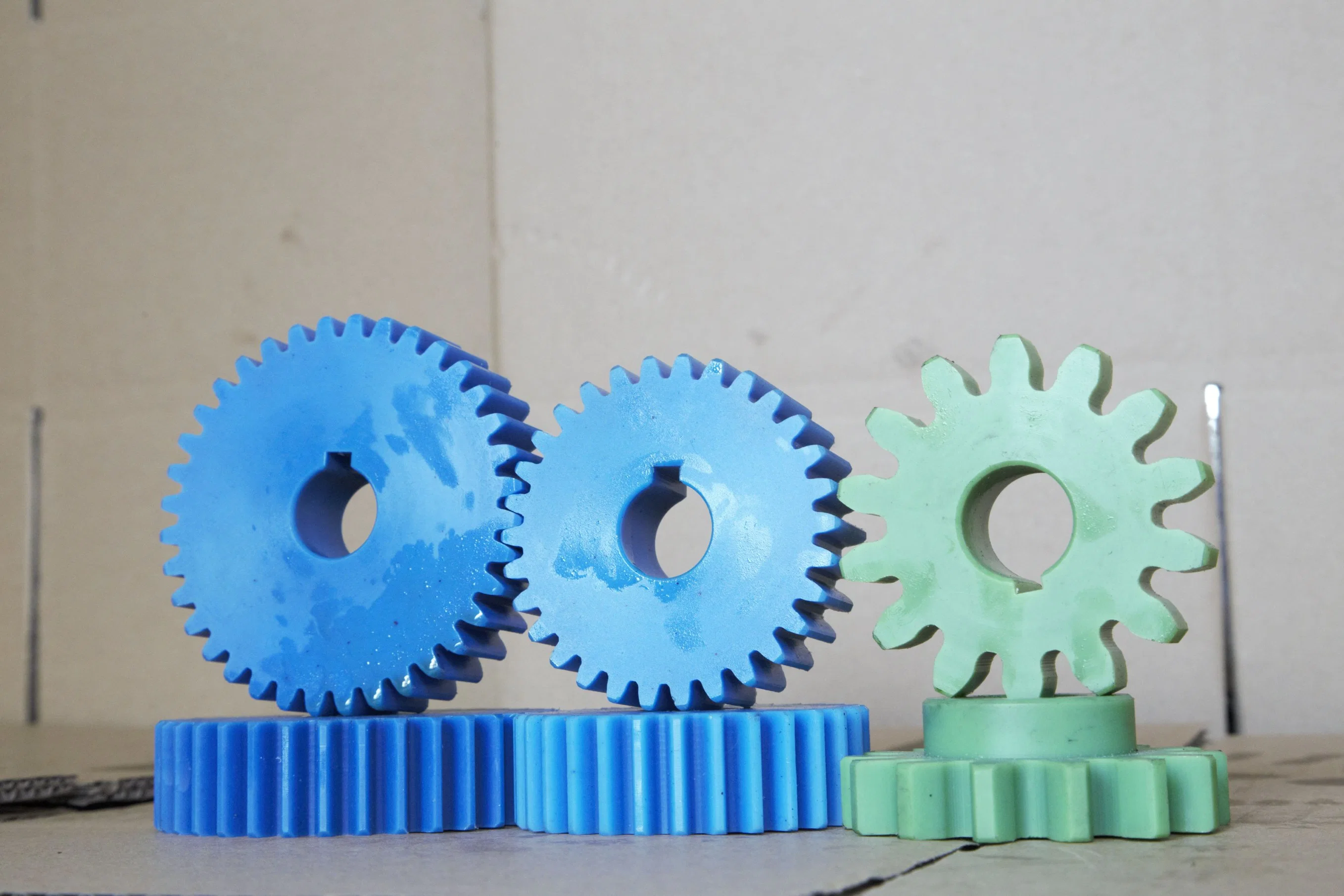 High Precision Customized POM Nylon Helical Gear with High Wear Resistance for Labelling Machine