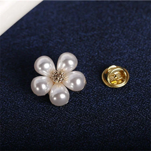 Small Daisy Corsage Pearl Brooch Small Button Shirt Collar Pin Shoulder Clasp