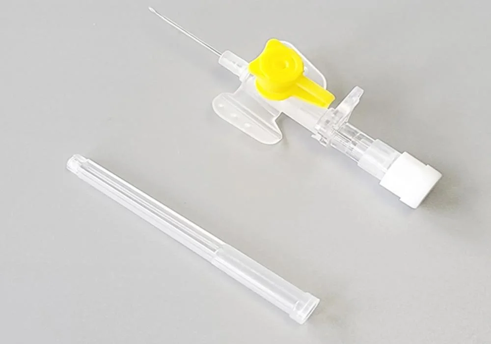 Medical Supply Disposable Sterile IV Catheter IV Cannulac with Injection Port Butterfly Type