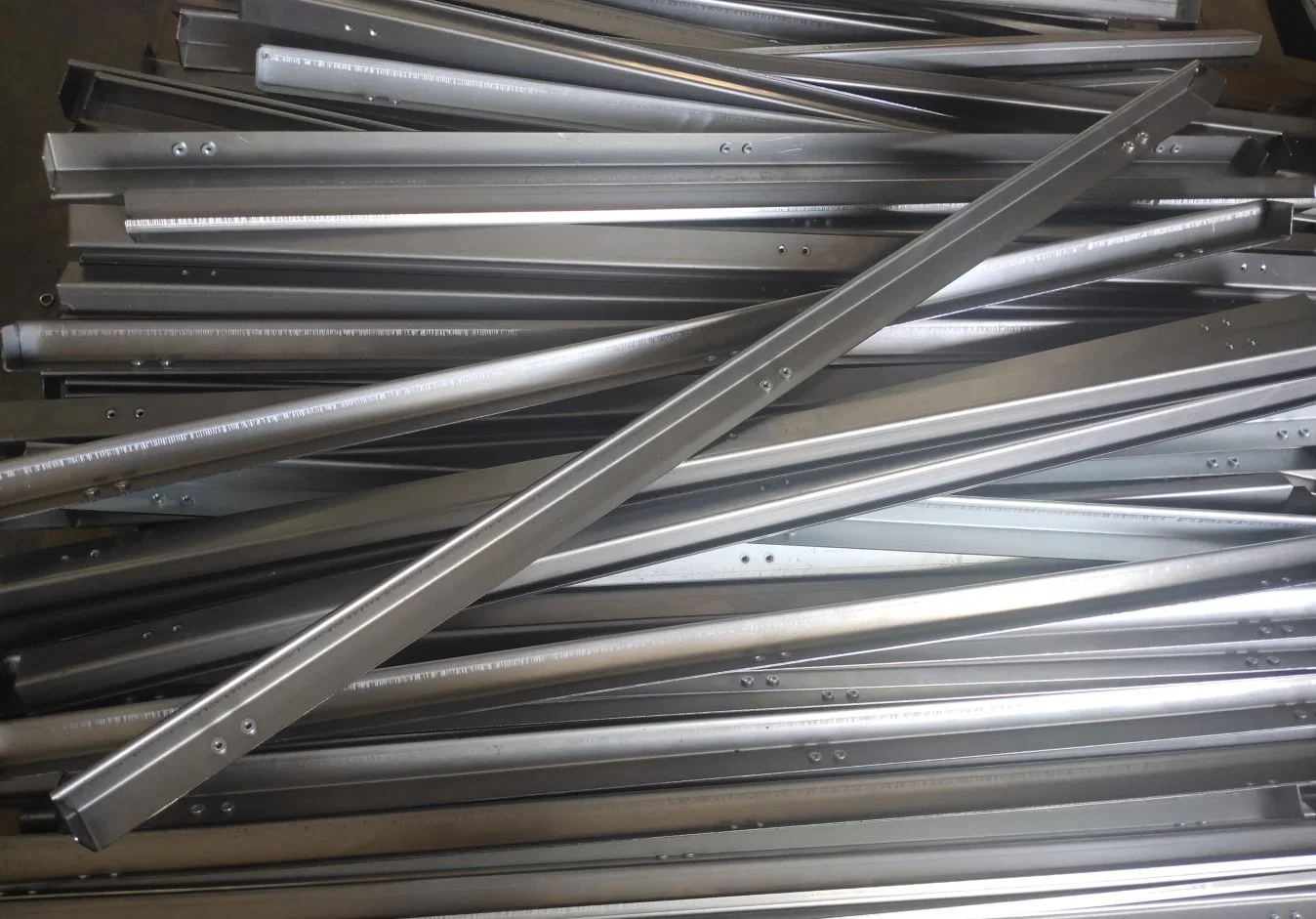 OEM Custom Parts Steel Titanium Rod Bar Building Materia Aluminum Stainless Steel Hardware