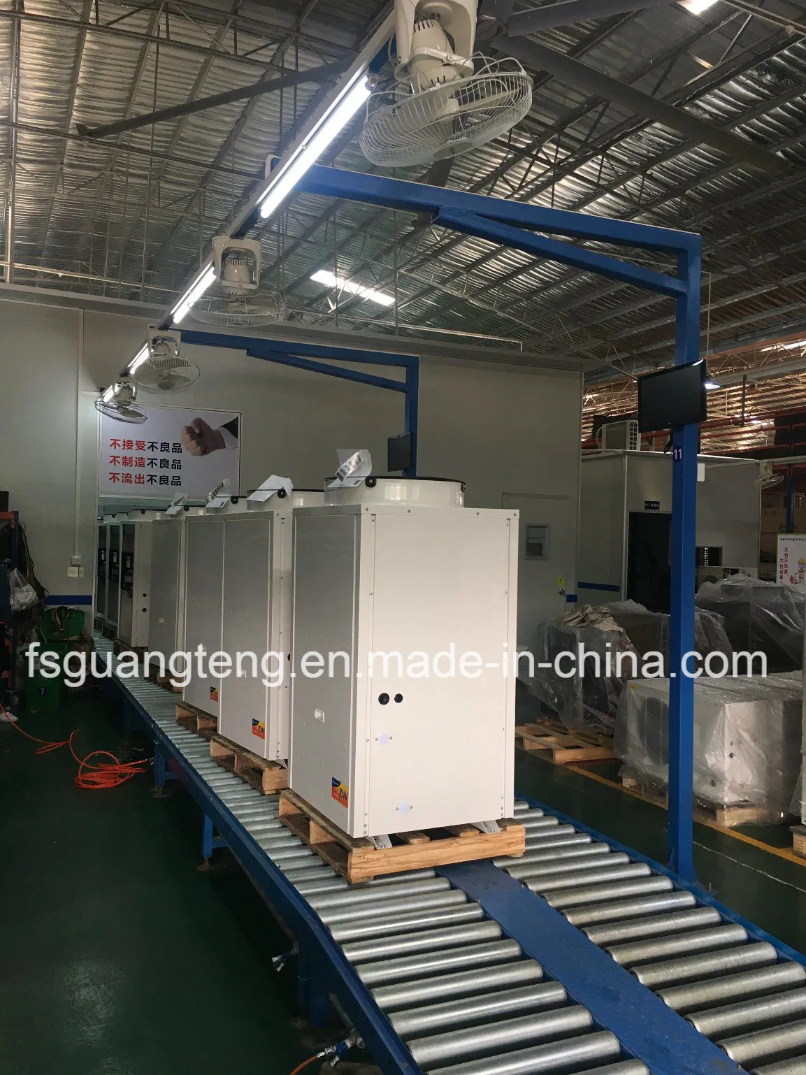 Heating Capacity 42kw Heat Pump Water Heater for Commercial Building