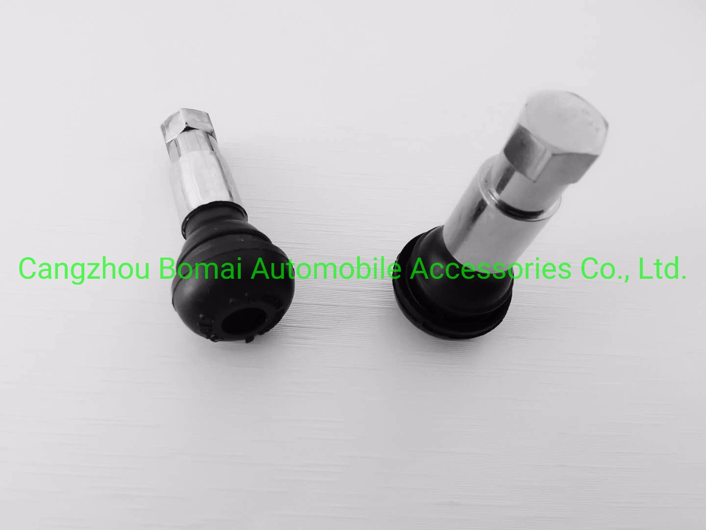 Complemento Tubeless Inflador de neumáticos para coches con válvula de manguito de cromo TR413c