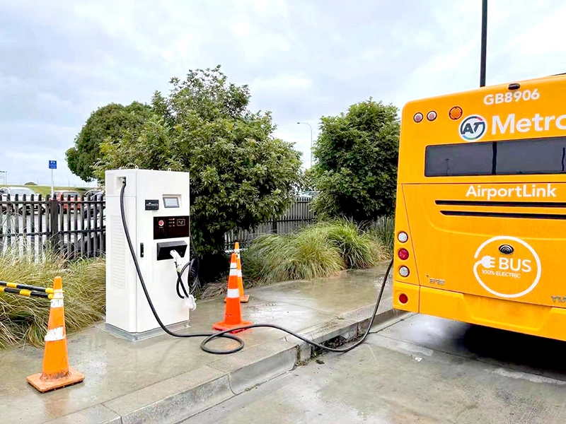 Estação de carregamento de veículos elétricos (EV) de pistolas duplas de 360 kW CCS1 CCS2 CHAdeMO