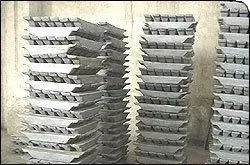 Venda Direta Lingote Sn Estanho puro 99,90% 99,95% 99,99% material metálico Preço lingote de estanho para materiais de construção de barcos