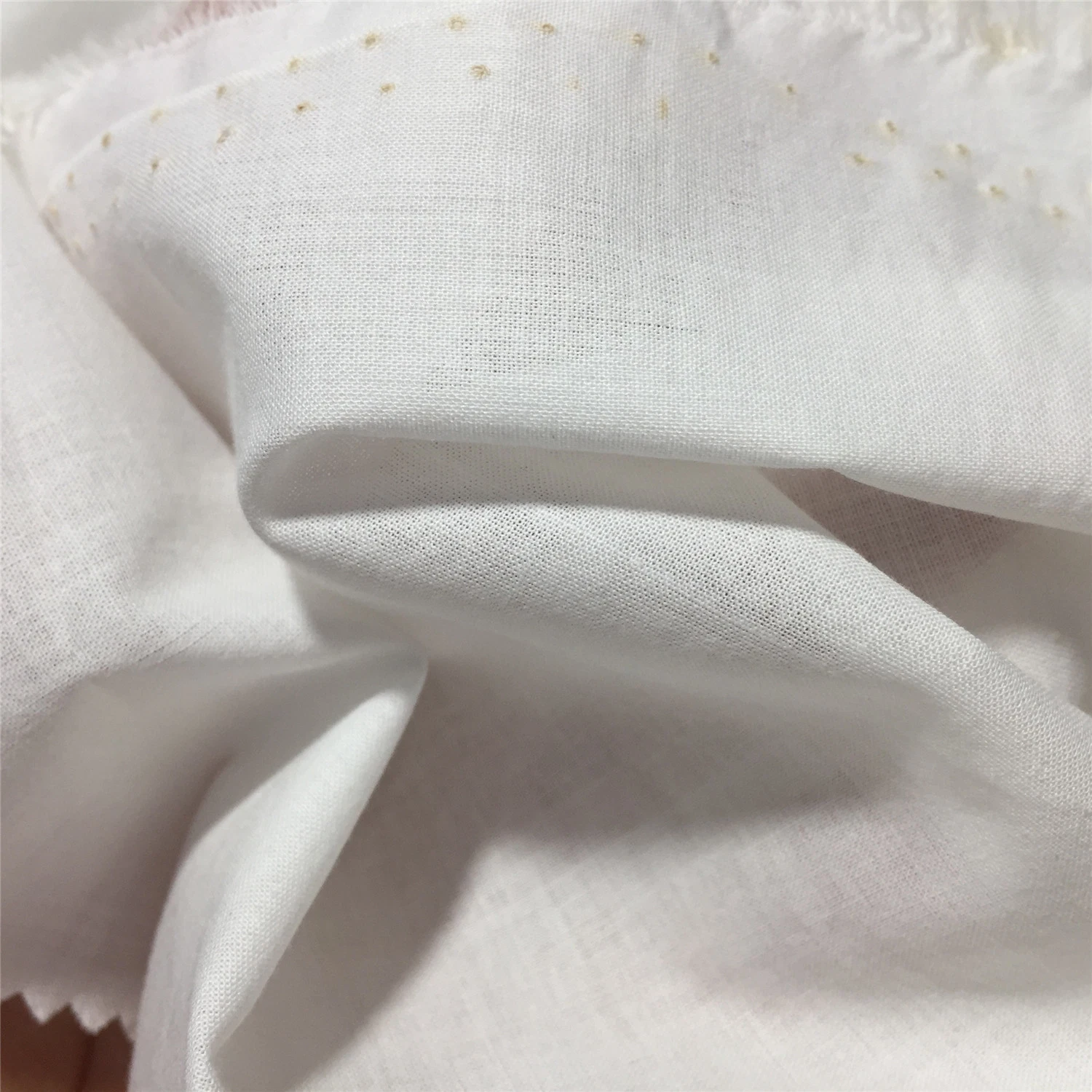 C 60s 90X88 75GSM Airjet Woven Combed Yarn Thin Soft Handfeeling Semi Bleach Pfp Poplin Cotton Fabric for Voile Muslin Scarf Turban