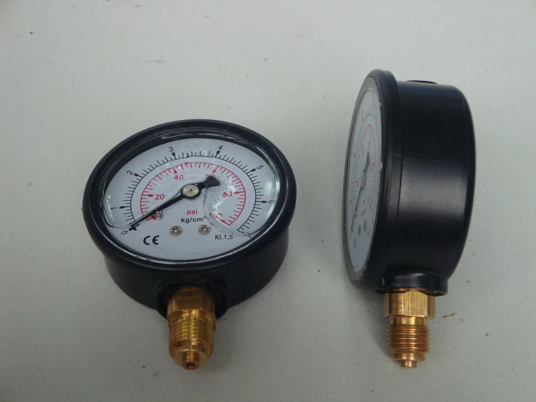 63mm ABS Case Oil Filled Pressure Gauge Vibration Resistance