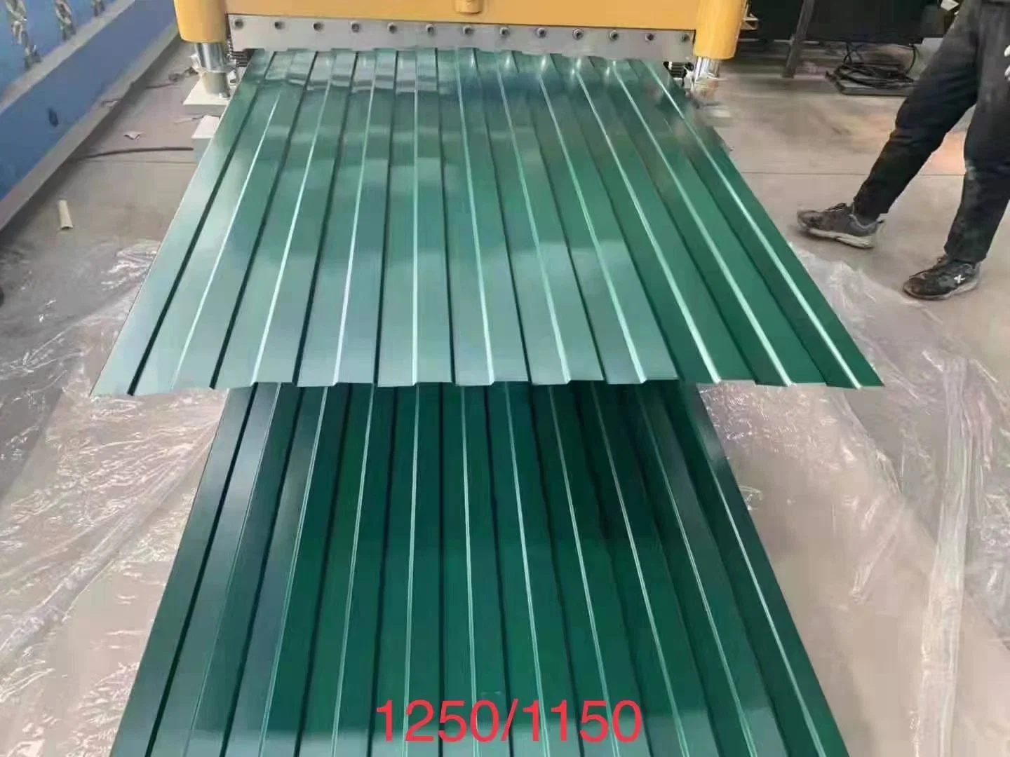 0.12*900*3000 0.15*800*3000 PPGI Corrugated Galvanized Steel Sheet Tile Dx51d SPCC Bwg30 PVDF Ral Red Blue Green Color Building Material Roofing Sheet