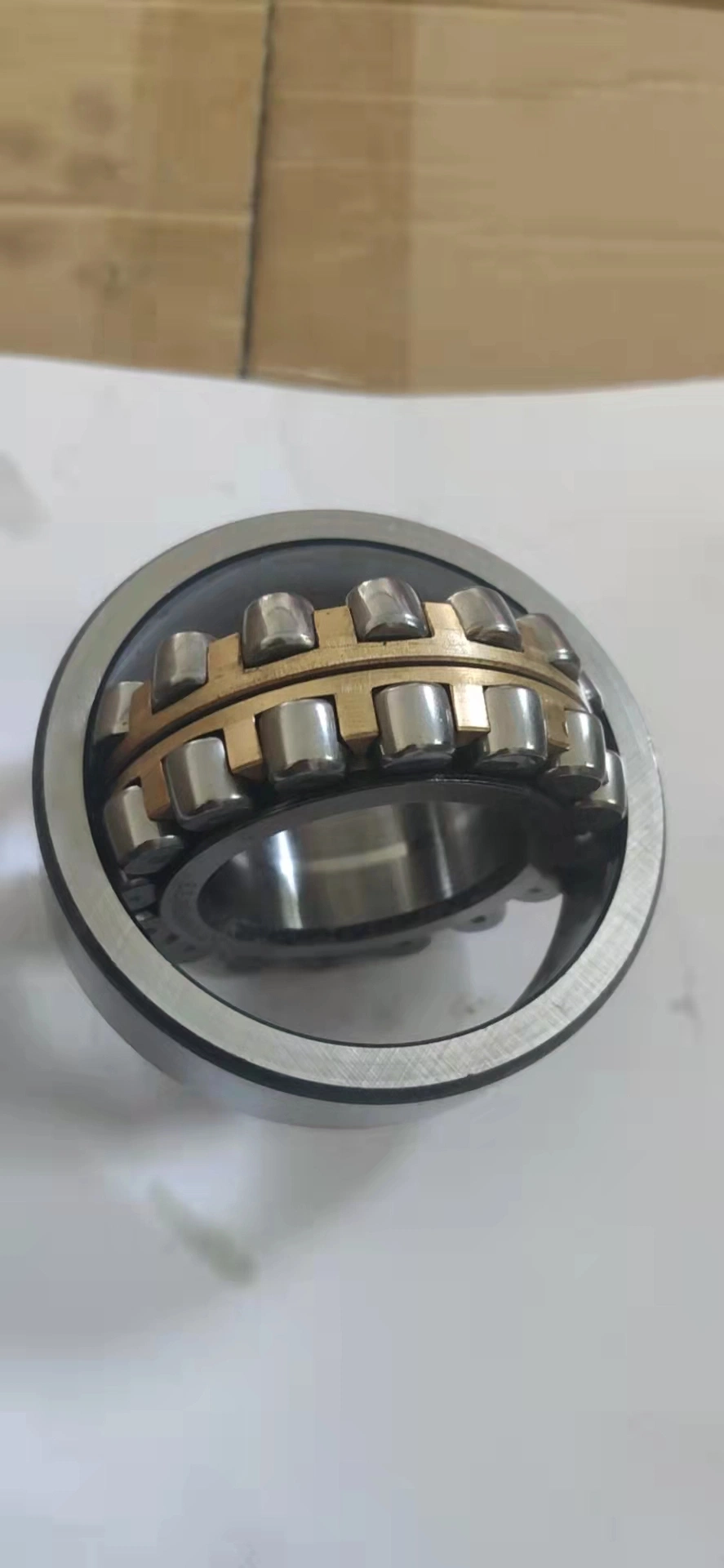 Manufacture Price Chrome Steel/Copper Cage Spherical Roller Elevator Bearing 21300 22300 22200 22300 24000