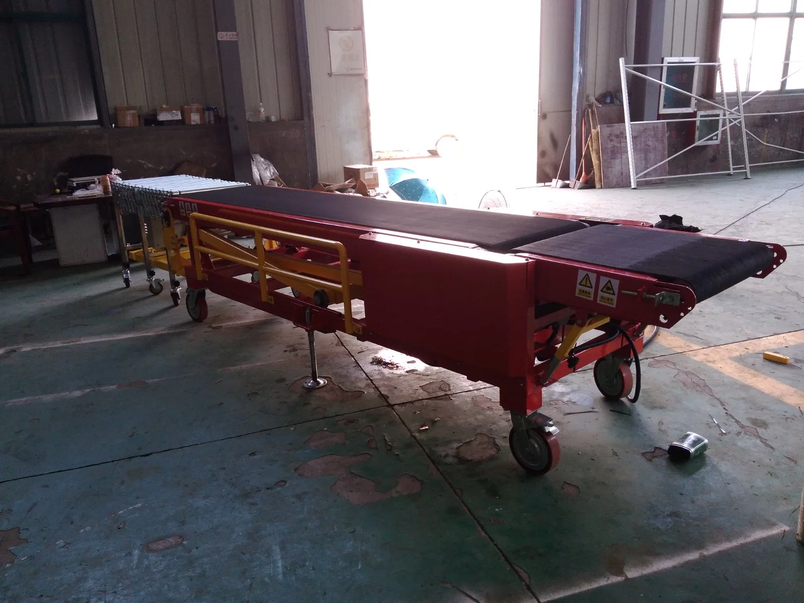 Motorized Loading/Unloading Belt Conveyor&Powered Roller Conveyor System