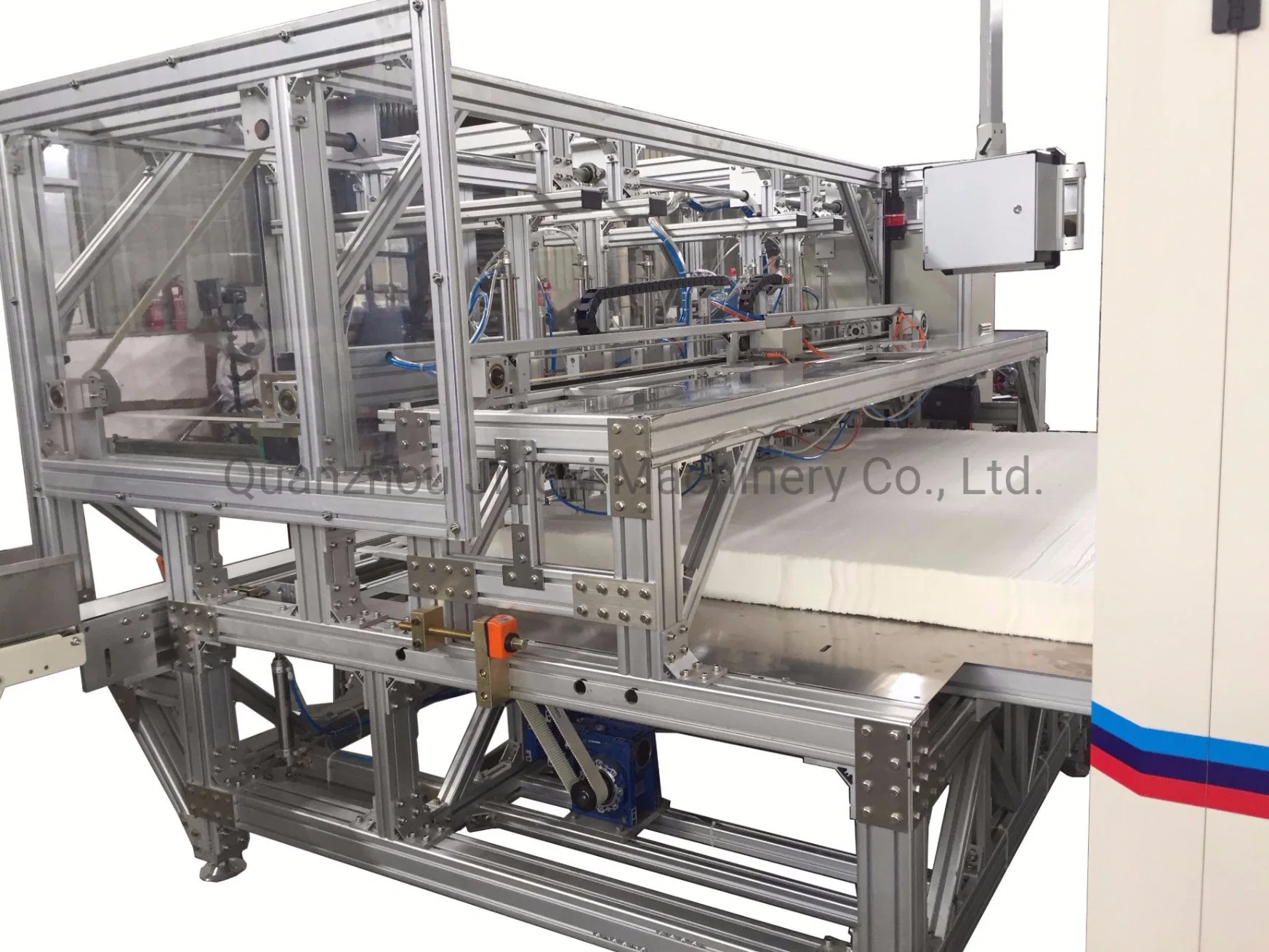 Vollautomatische Facial Tissue Paper Produktionslinie Converting Machine mit Automatische Trennvorrichtung