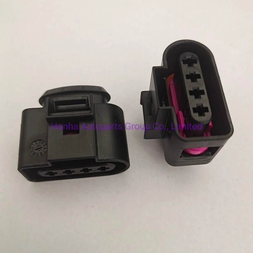 Auto Parts 4b0973724 for Volkswagen Audi Ignition Coil Harness 4p Plug DJ7043f-3.5-21 Connector