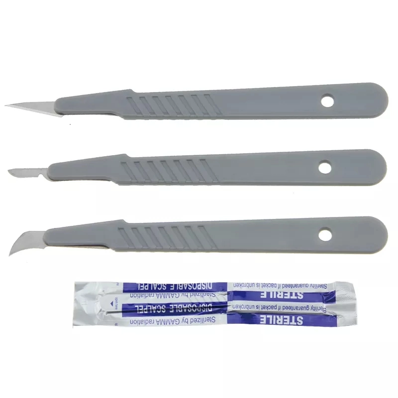 Sterile Disposable Surgical Scalpels with Plastic Handle