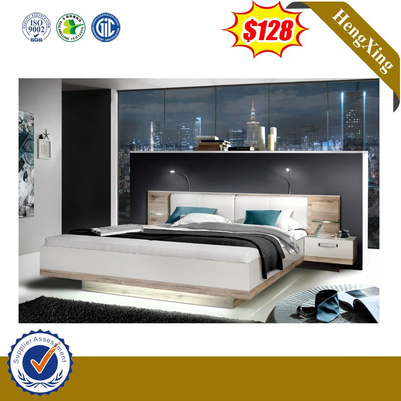 Fashion Wooden Home Furniture Use Queen Size Bedding Set with LED