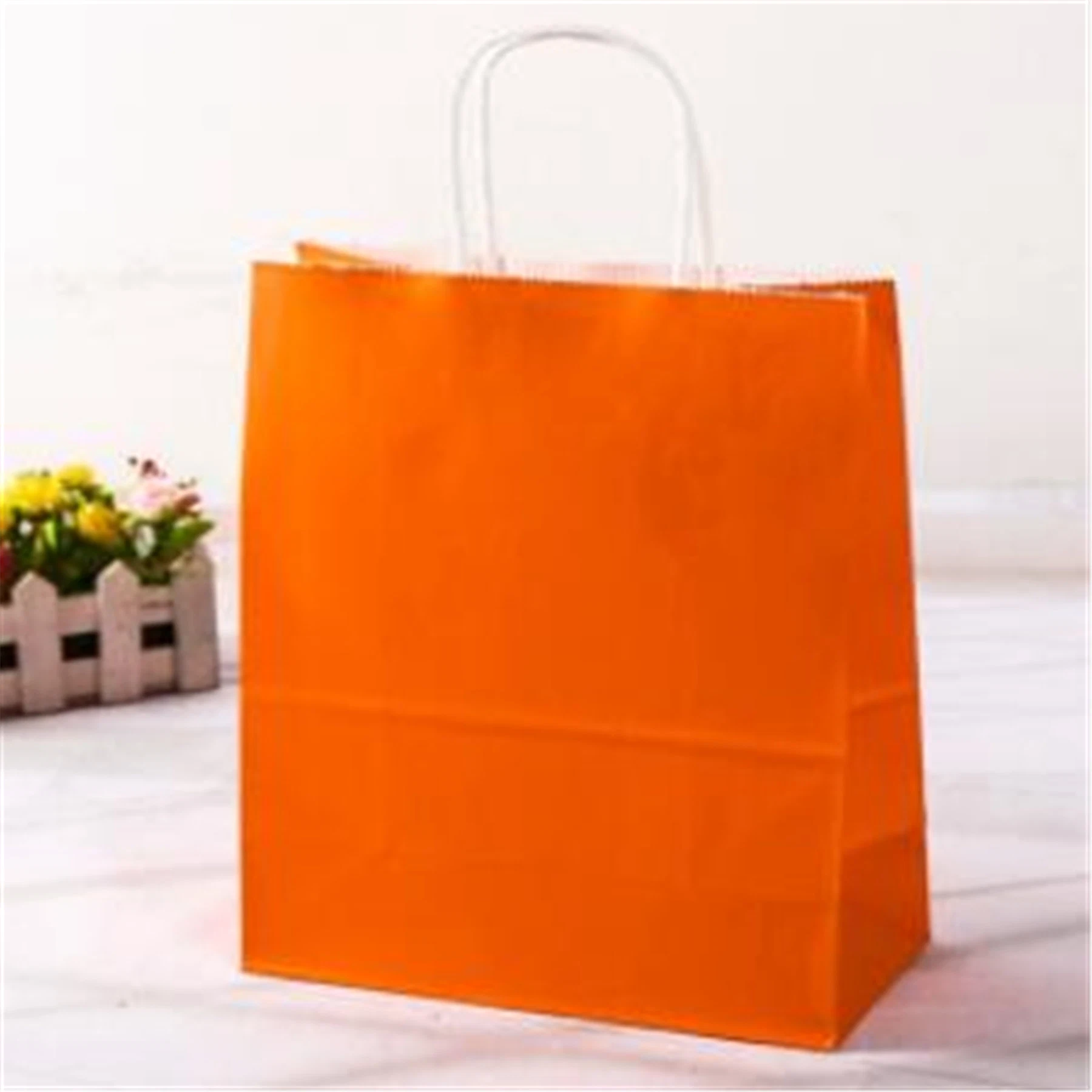 Hot Selling Good Quality Kraft Paper Twisted Handle Shopping Carrier Gift Bags