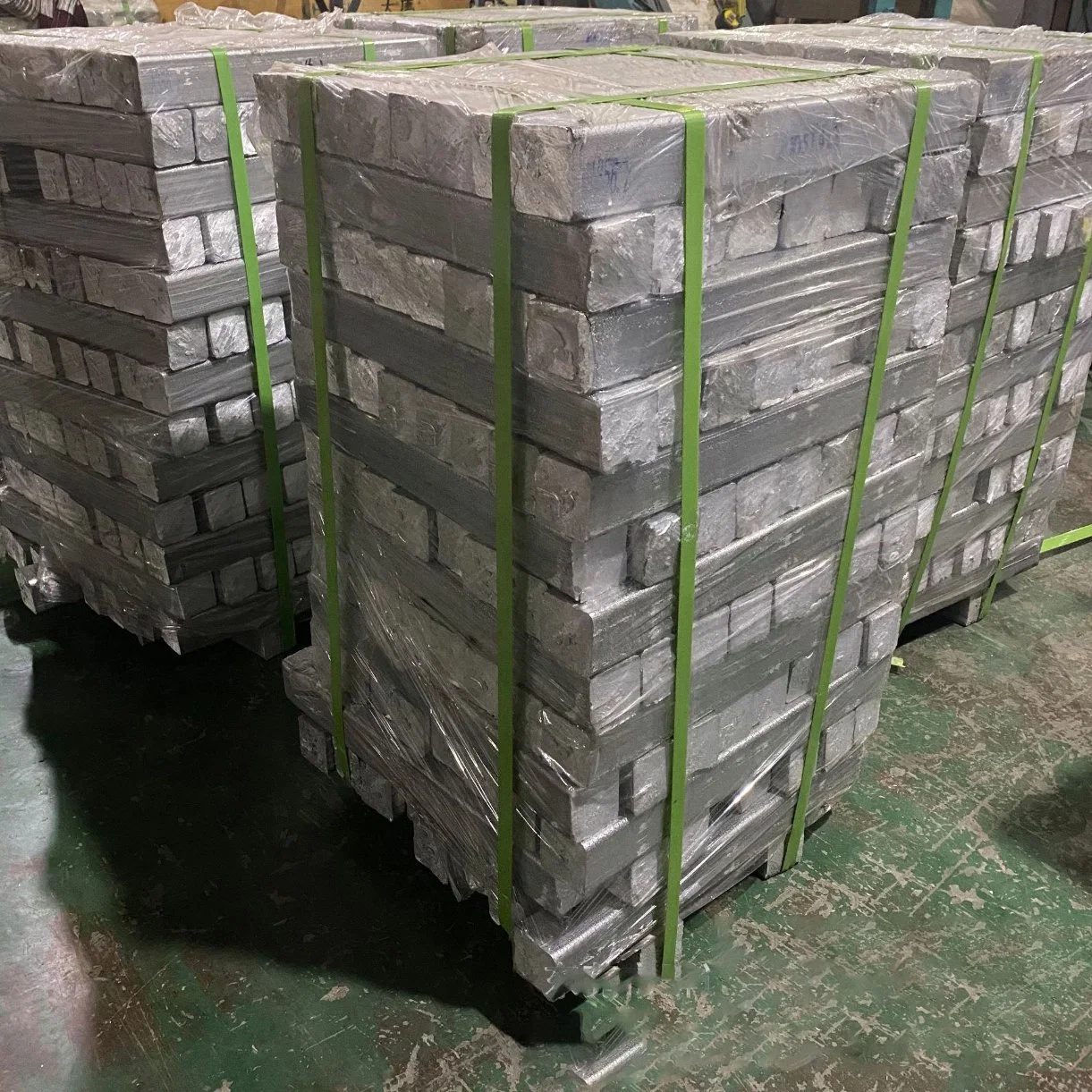 Metal Puro 99.994% de los Lingotes de Plomo Zinc Aleación de aluminio lingote lingotes de estaño con precios baratos de lingotes de estaño al por mayor con alta calidad