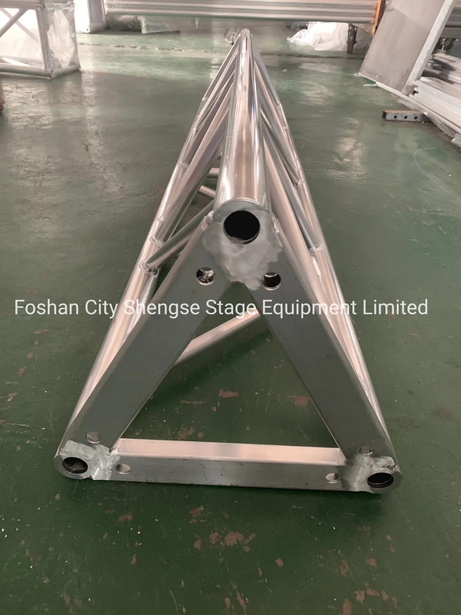 OEM/ODM Assemble Stage Trade Show Booth Building Golden Color Arc Bolt Aluminum Triangle Truss with Flat Adapter for Public Address Display