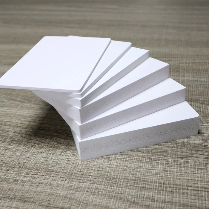 Feuille de mousse de PVC blanc de qualité supérieure pour impression