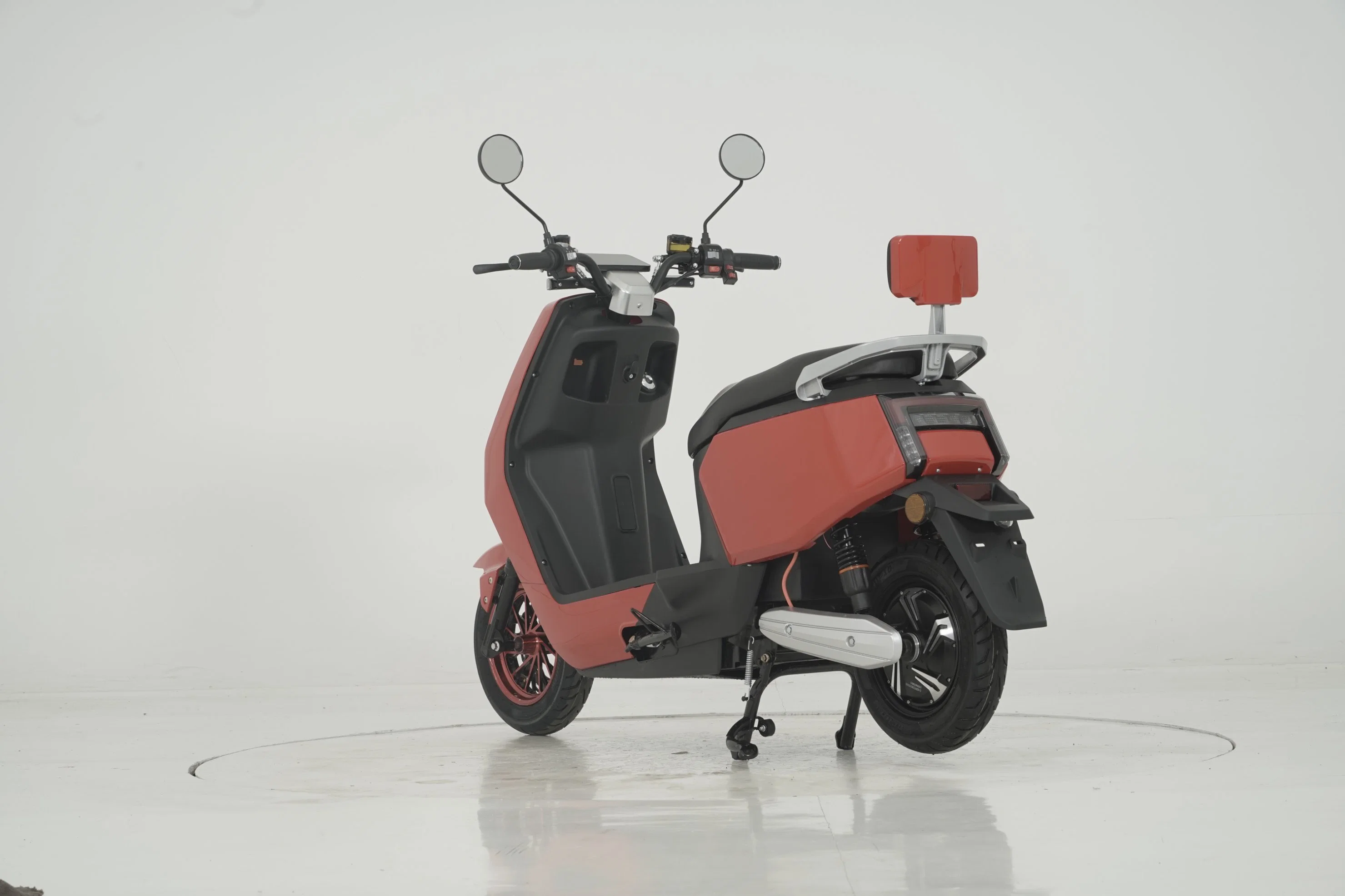 Good Looking New Type Electric Scooter /Motorcycle with LED Light