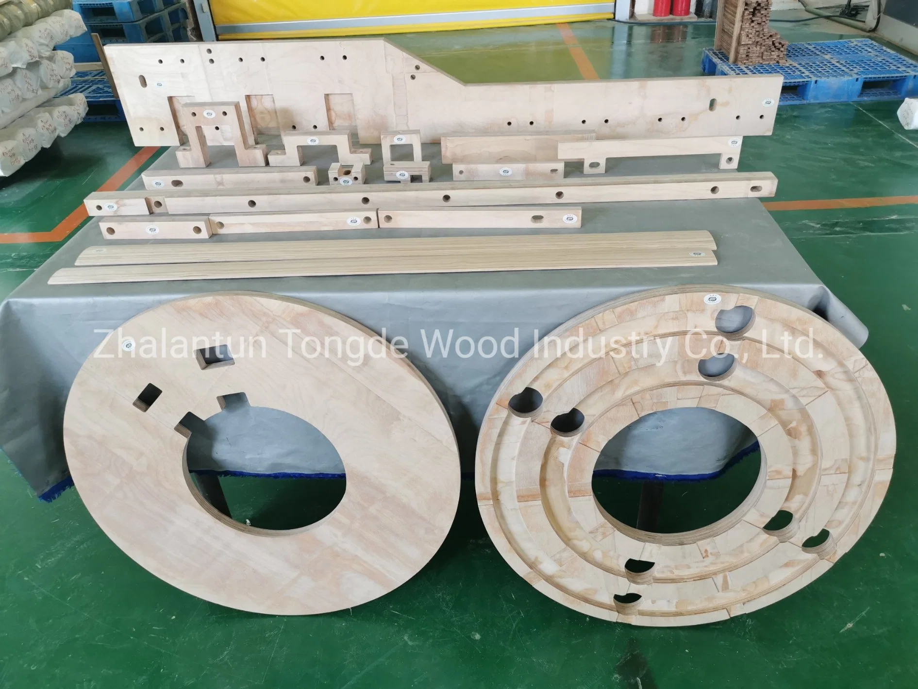 Custom Electrical Insulating Laminated Wood Support Parts 0015