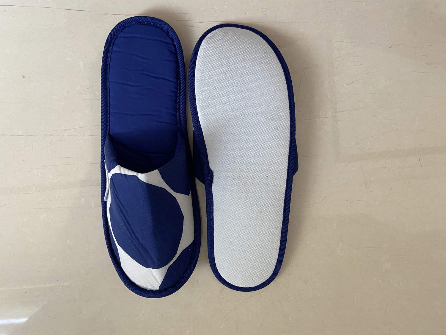 2022 Wholesale/Supplier Travel Airline Custom Footwear Design Logo Slippers Good Quality Cheap Slippers