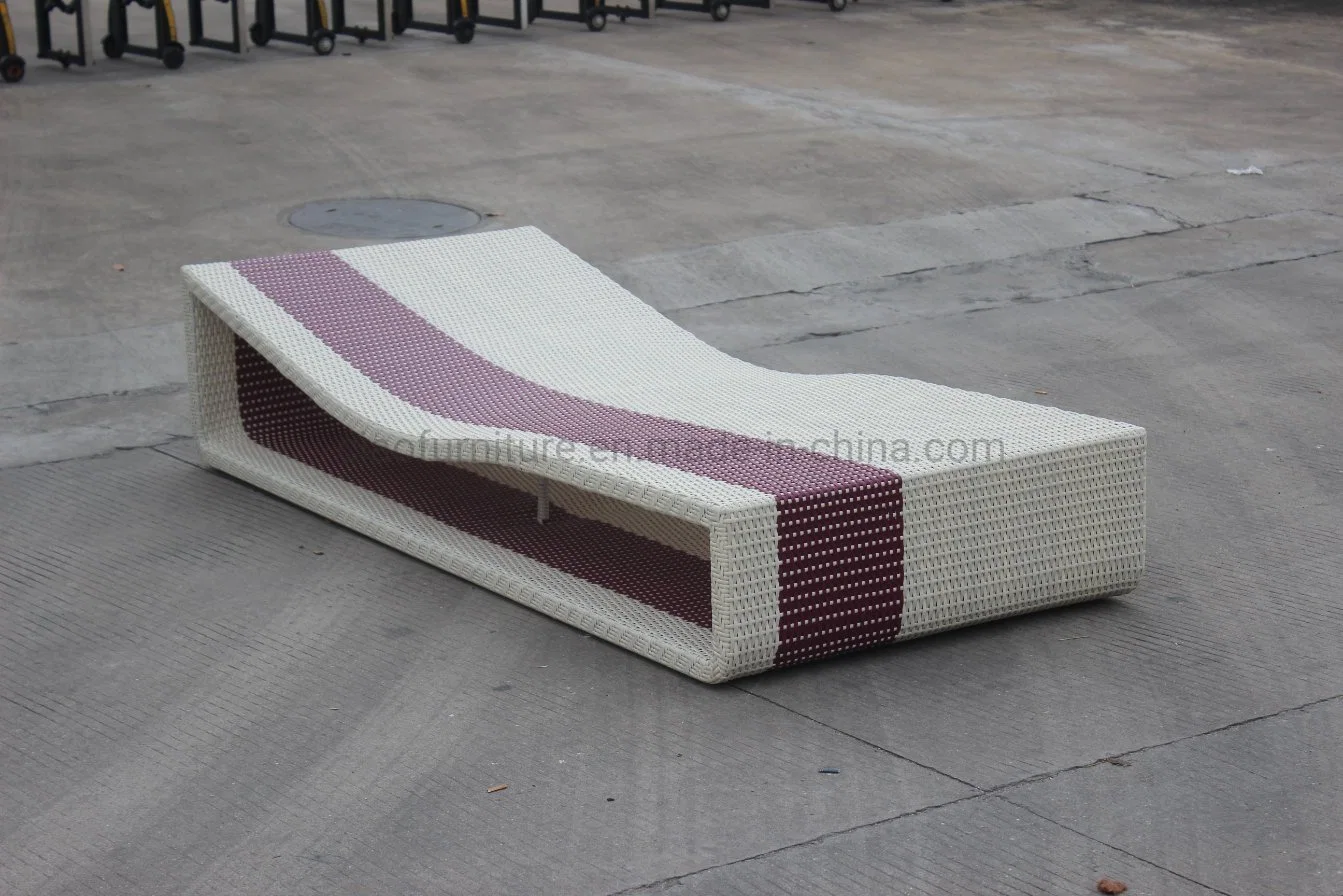 Wholesale/Supplier High quality/High cost performance  Patio Garden PE Rattan Sun Lounger Outdoor Furniture