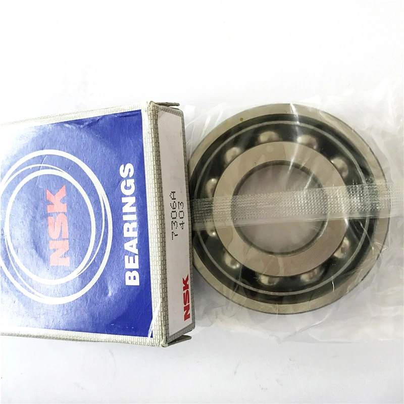 Stock 15X28X7 mm Japan NSK Angular Contact Ball Bearing 7902