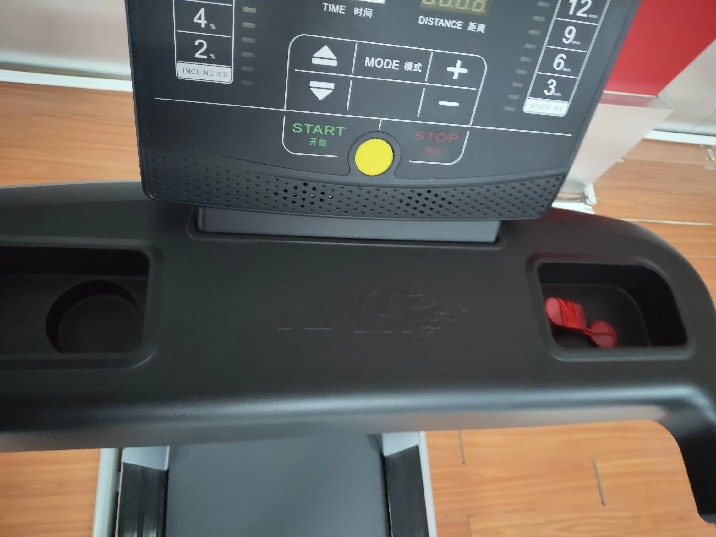 Hot vender 1.5HP gimnasio en casa Uso de la máquina de Fitness cinta correr deporte ejercicio formador equipos con inclinación automática