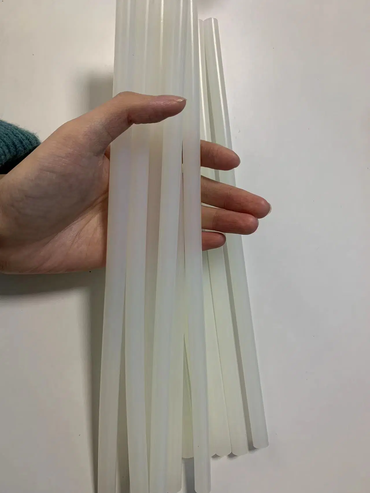 Multipurpose Wholesale/Supplier Hot Melt Glue Stick 300mm