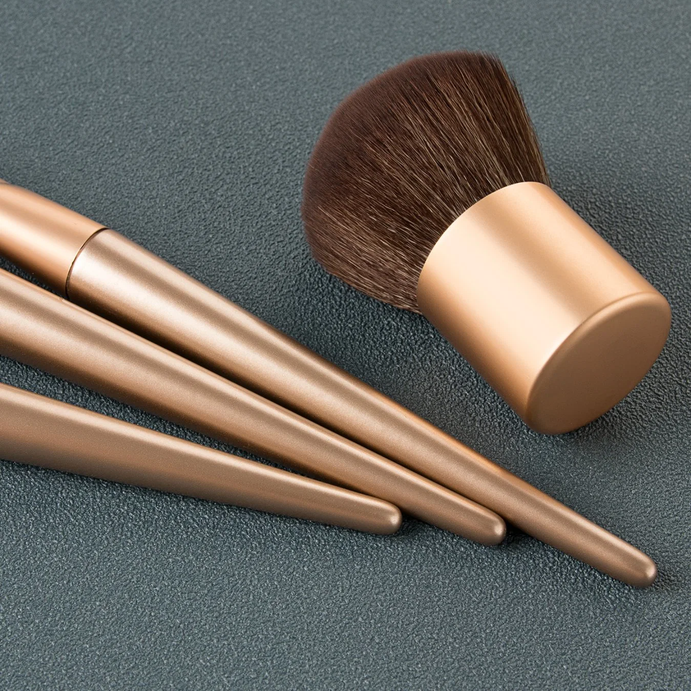 Portátil de alta calidad de pincel de maquillaje 4 PCS Vegan Foundation Brush Pincel Blush Beauty Tools